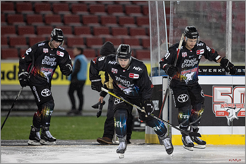 PENNY DEL;  Kölner Haie - Fischtown Pinguins; Köln, 22.12.2022